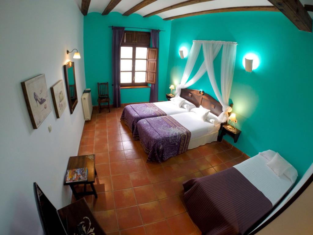 Hotel Hospederia Virgen De La Fuente Peñarroya de Tastavins Exterior foto
