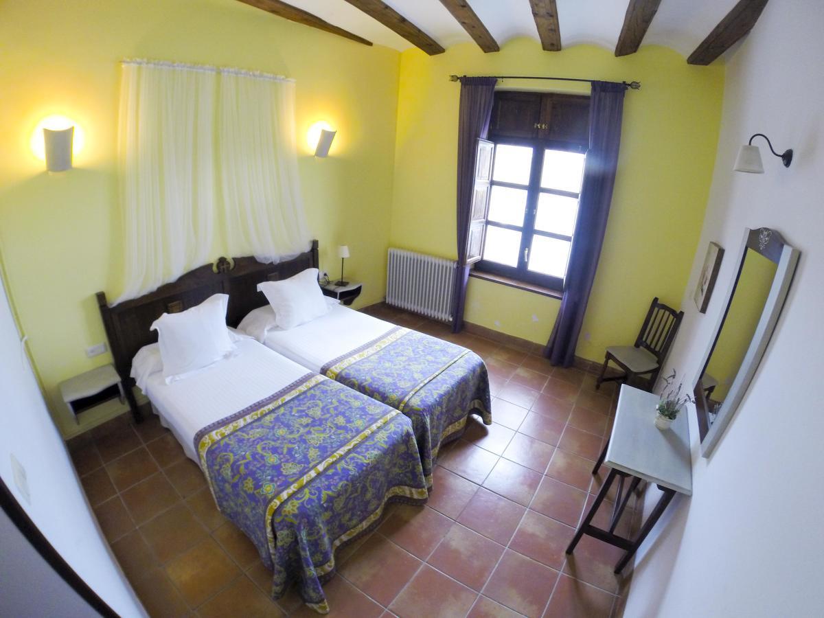 Hotel Hospederia Virgen De La Fuente Peñarroya de Tastavins Exterior foto