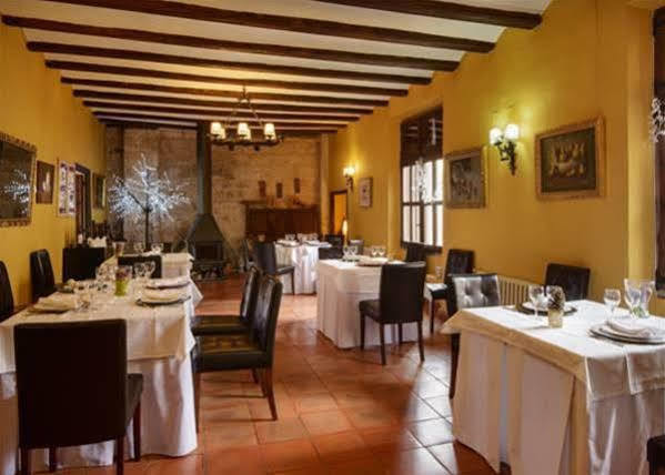 Hotel Hospederia Virgen De La Fuente Peñarroya de Tastavins Exterior foto
